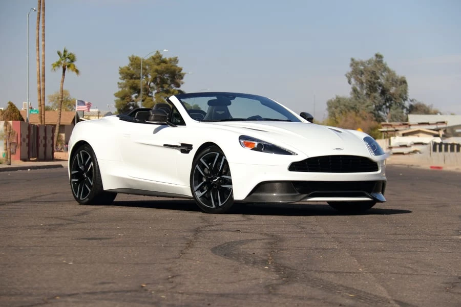 2015 Aston Martin Vanquish 2nd Gen - Image 17 of 31