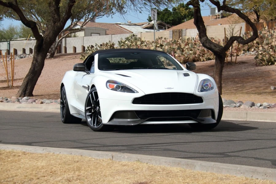 2015 Aston Martin Vanquish 2nd Gen - Image 24 of 31