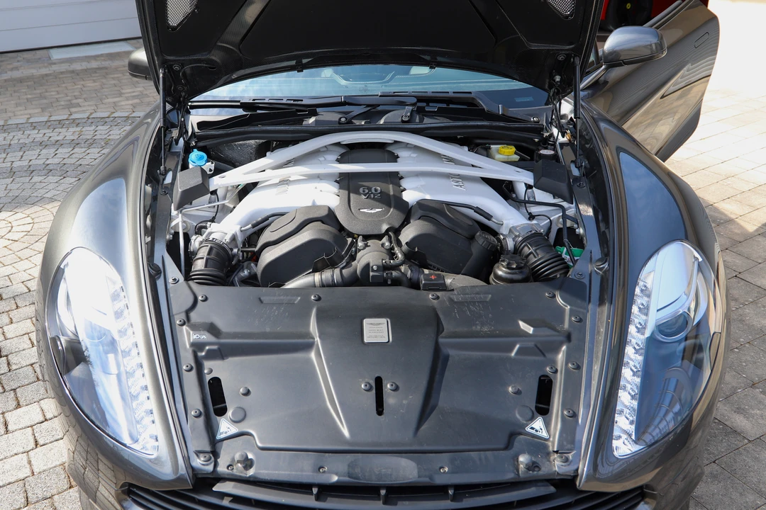 2015 Aston Martin Vanquish 2nd Gen - Image 5 of 6