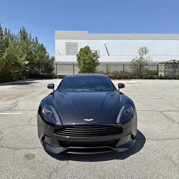 2015 Aston Martin Vanquish Carbon Edition