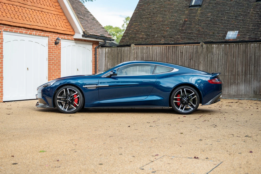 2015 Aston Martin Vanquish 2nd Gen - Image 11 of 31