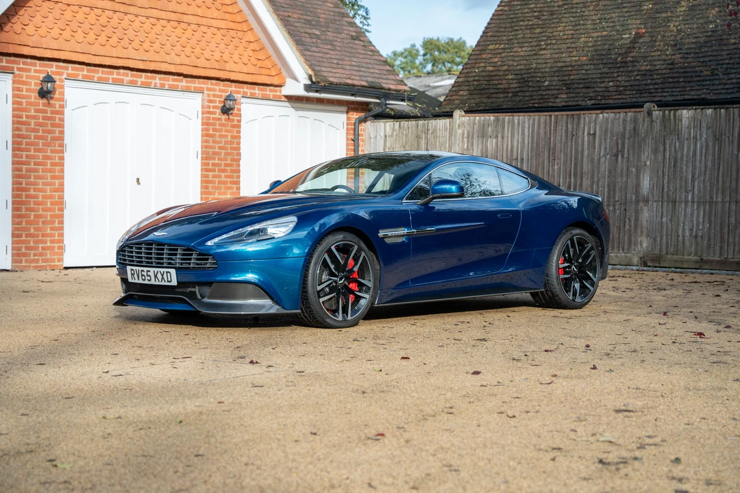 2015 Aston Martin Vanquish 2nd Gen - Image 4 of 31