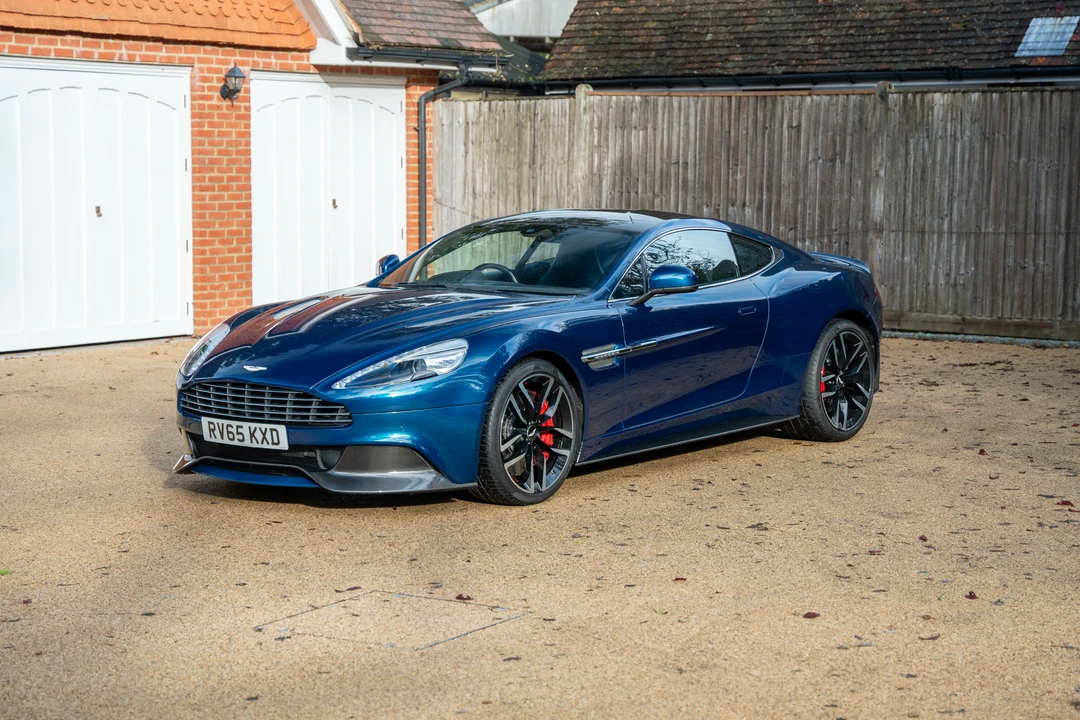 2015 Aston Martin Vanquish 2nd Gen - Image 18 of 31