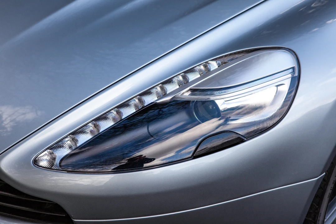 2015 Aston Martin Vanquish 2nd Gen - Image 14 of 31