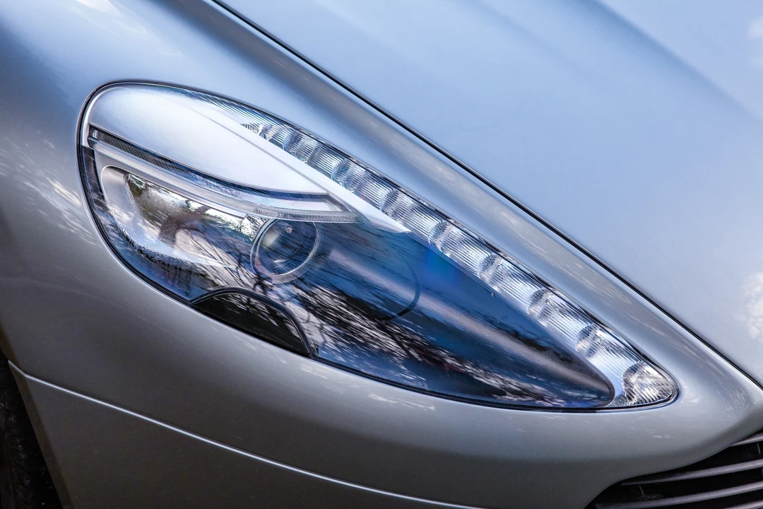 2015 Aston Martin Vanquish 2nd Gen - Image 15 of 31