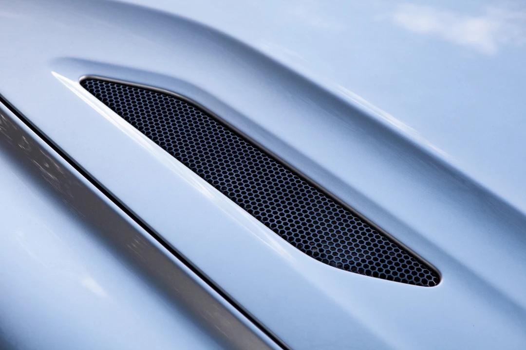 2015 Aston Martin Vanquish 2nd Gen - Image 16 of 31