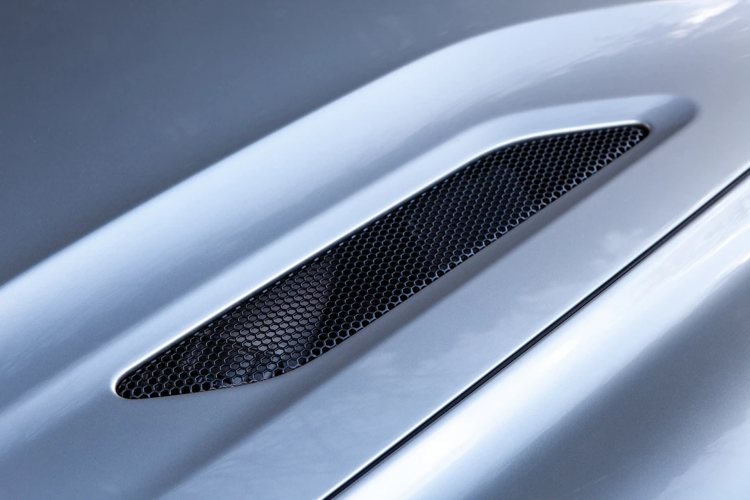 2015 Aston Martin Vanquish 2nd Gen - Image 17 of 31