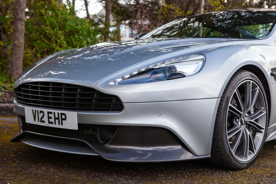2015 Aston Martin Vanquish 2nd Gen - Image 23 of 31