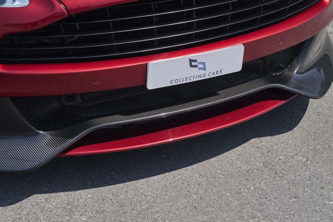 2015 Aston Martin Vanquish 2nd Gen - Image 24 of 31