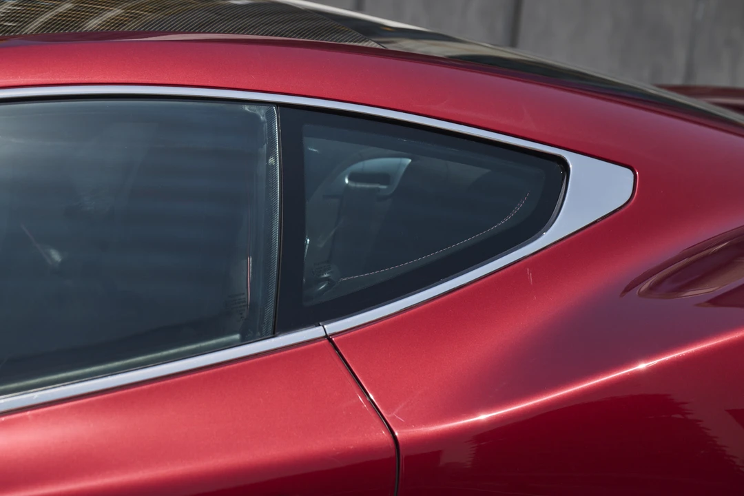 2015 Aston Martin Vanquish 2nd Gen - Image 29 of 31