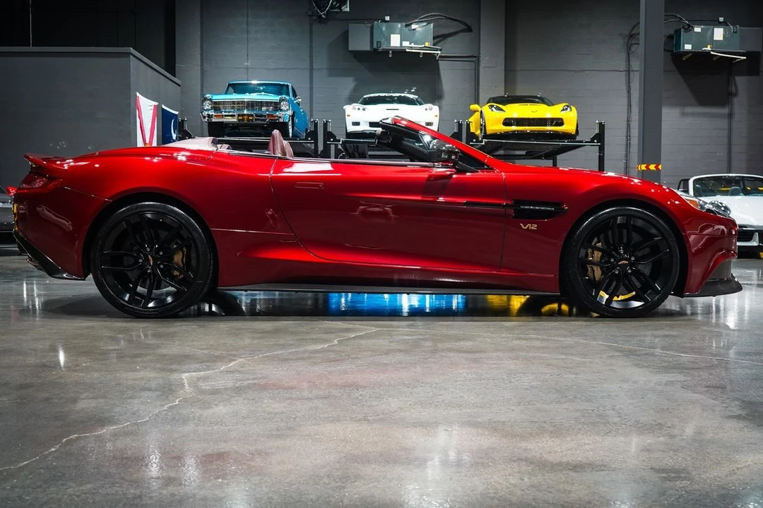 2015 Aston Martin Vanquish 2nd Gen - Image 7 of 21