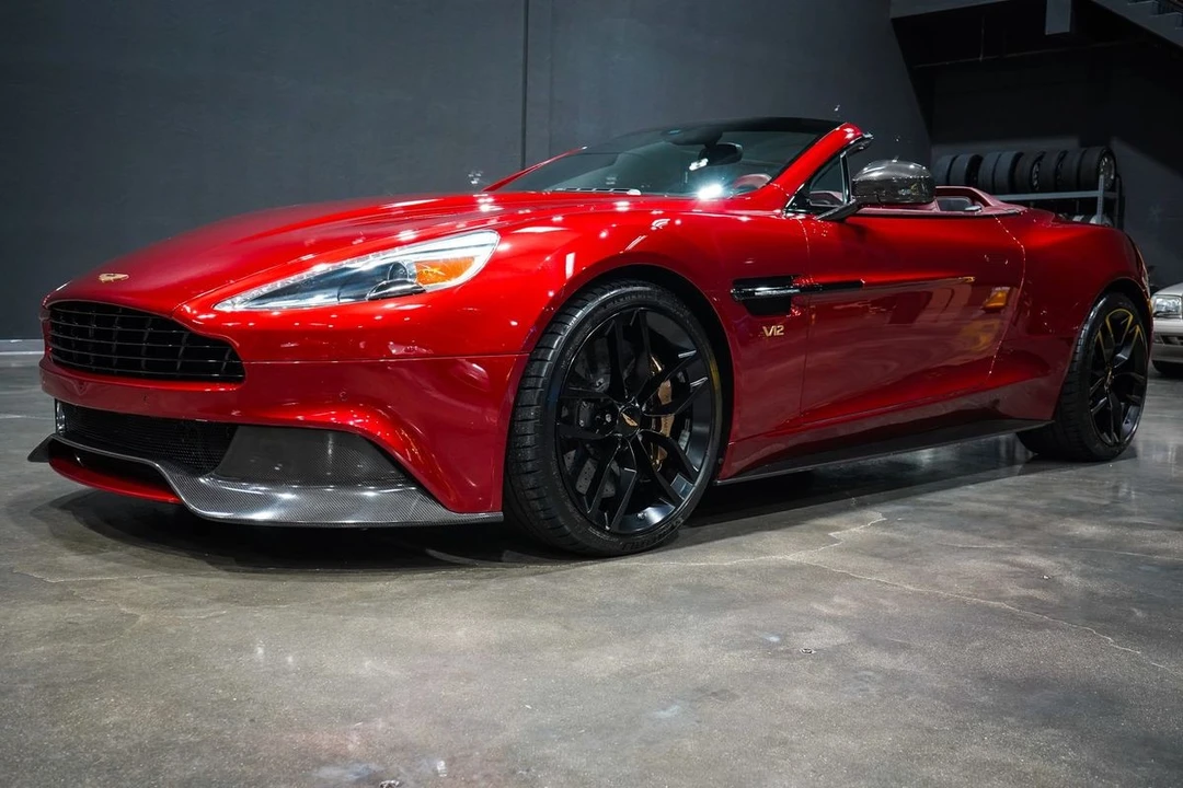 2015 Aston Martin Vanquish 2nd Gen - Image 11 of 21