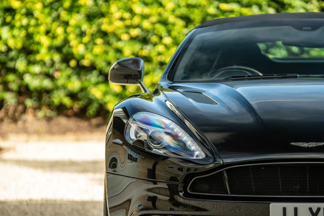 2015 Aston Martin Vanquish 2nd Gen - Image 18 of 31