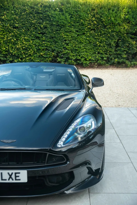 2015 Aston Martin Vanquish 2nd Gen - Image 22 of 31