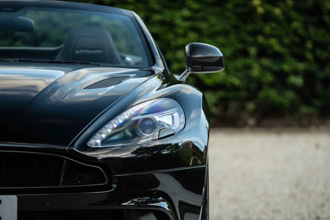 2015 Aston Martin Vanquish 2nd Gen - Image 24 of 31