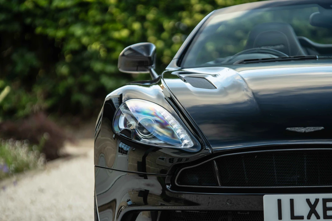 2015 Aston Martin Vanquish 2nd Gen - Image 25 of 31