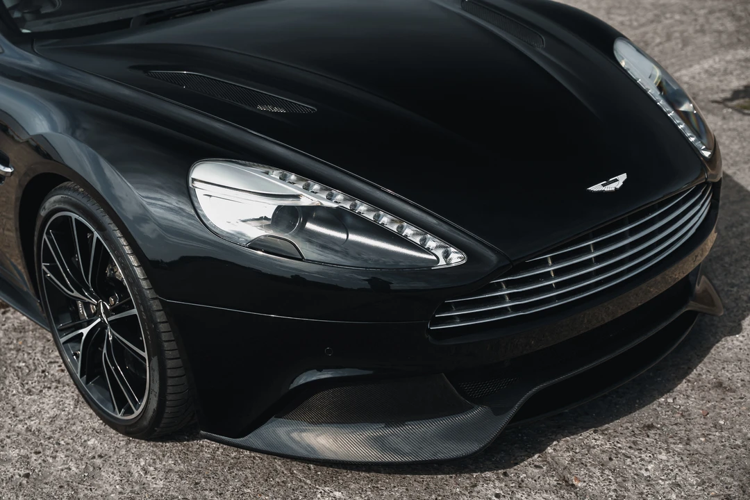 2015 Aston Martin Vanquish 2nd Gen - Image 24 of 31