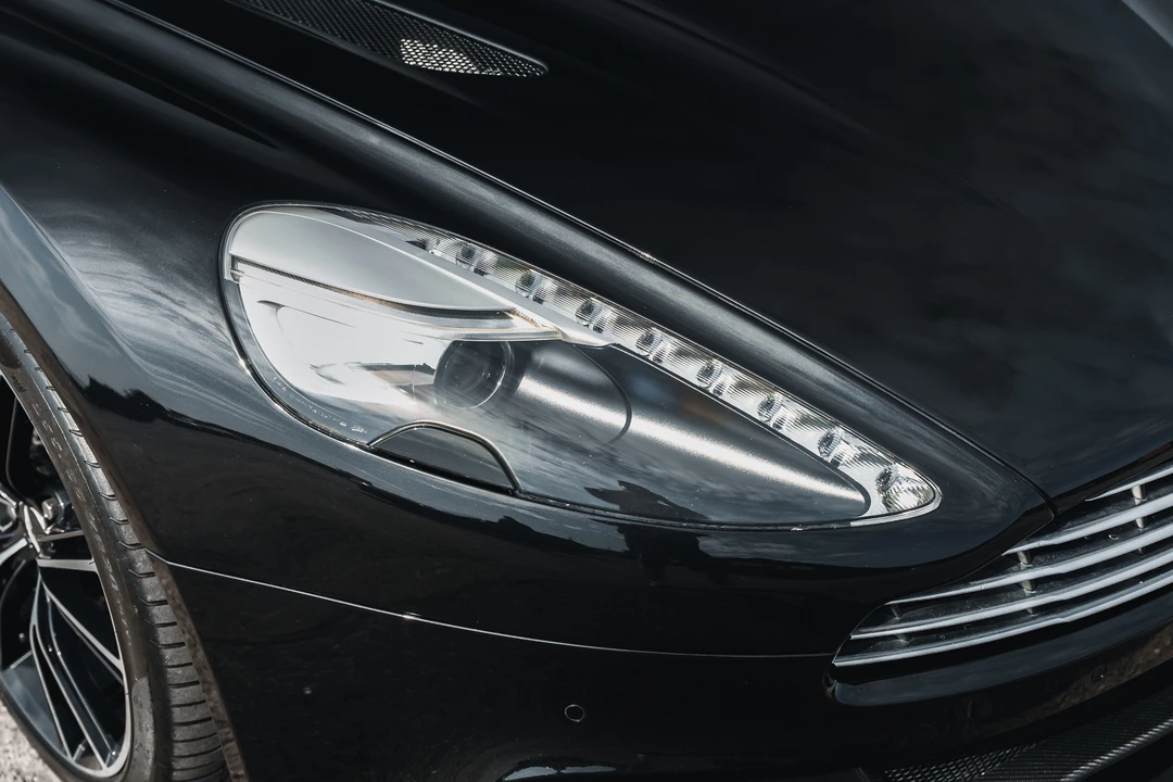 2015 Aston Martin Vanquish 2nd Gen - Image 29 of 31