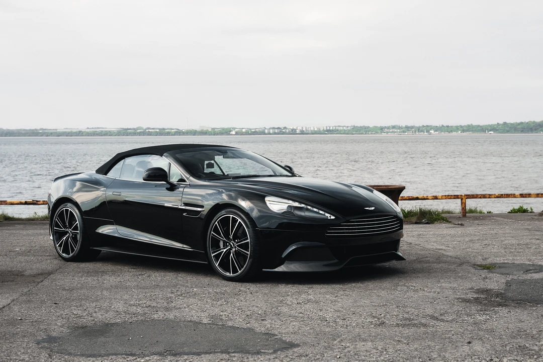 2015 Aston Martin Vanquish 2nd Gen - Image 12 of 31