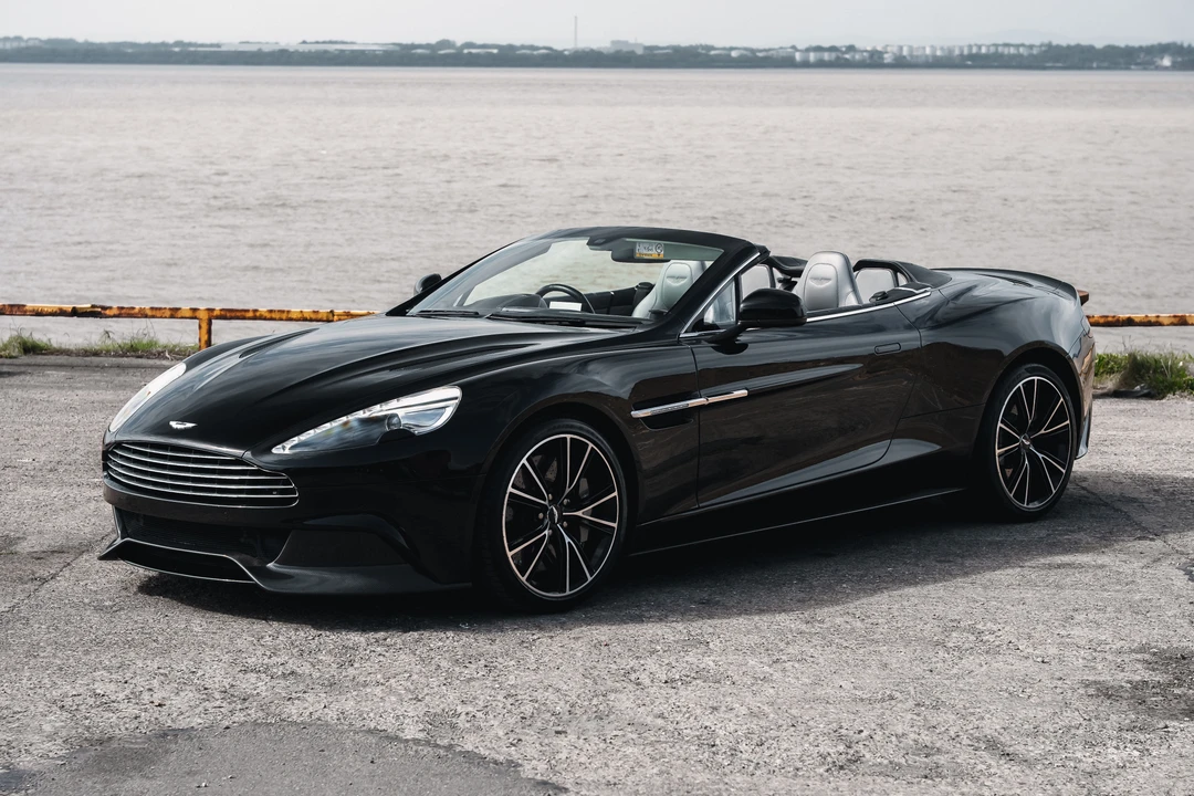 2015 Aston Martin Vanquish 2nd Gen - Image 9 of 31