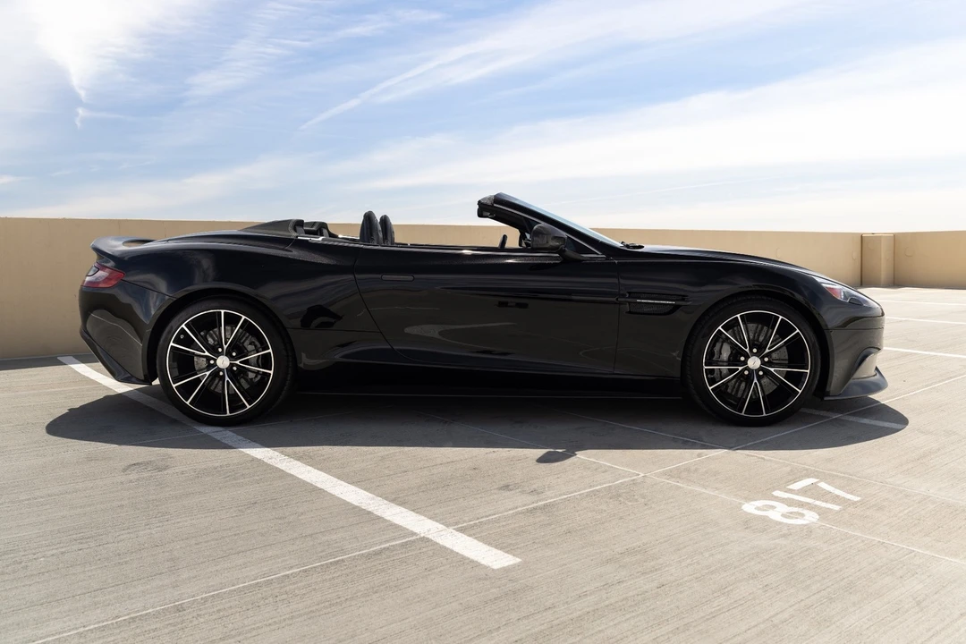 2015 Aston Martin Vanquish 2nd Gen - Image 6 of 31