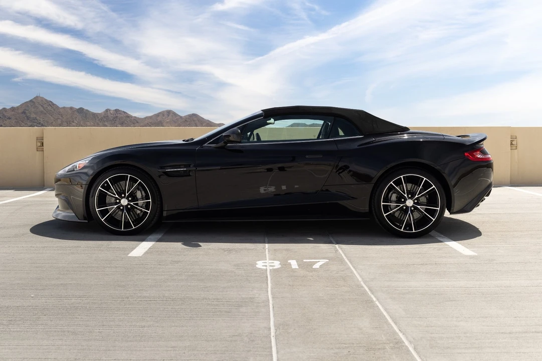 2015 Aston Martin Vanquish 2nd Gen - Image 10 of 31