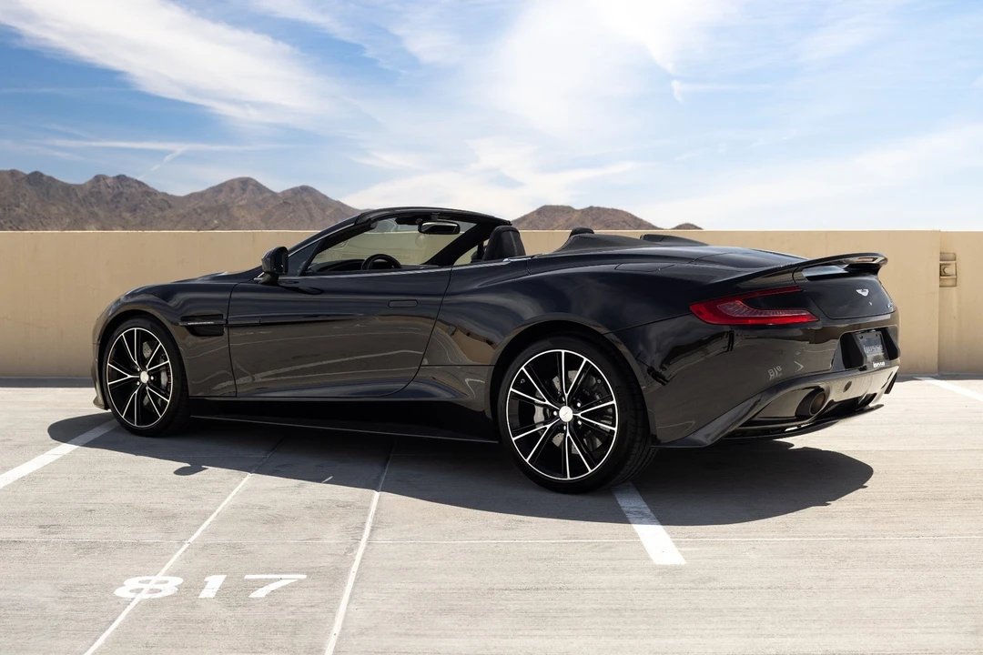 2015 Aston Martin Vanquish 2nd Gen - Image 7 of 31