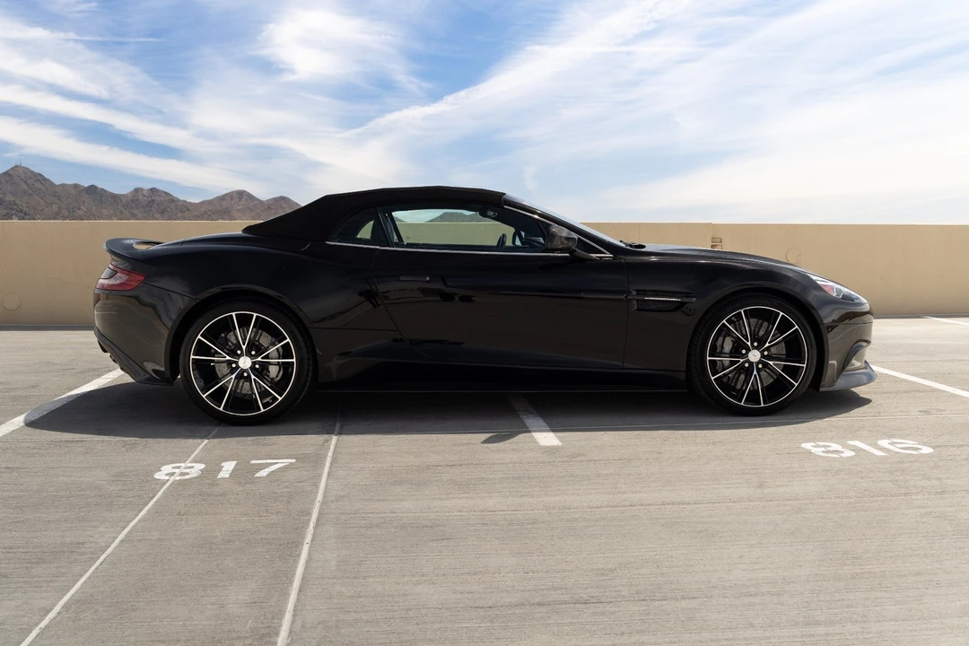 2015 Aston Martin Vanquish 2nd Gen - Image 15 of 31
