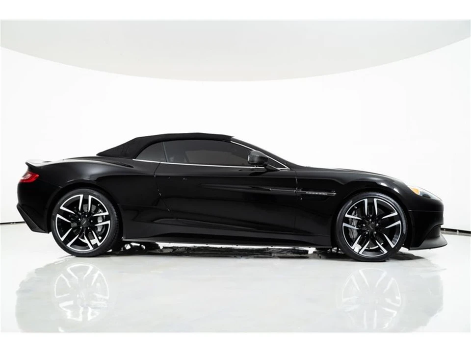 2015 Aston Martin Vanquish 2nd Gen - Image 19 of 31