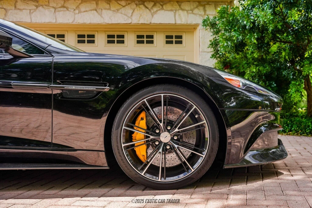 2015 Aston Martin Vanquish 2nd Gen - Image 11 of 12