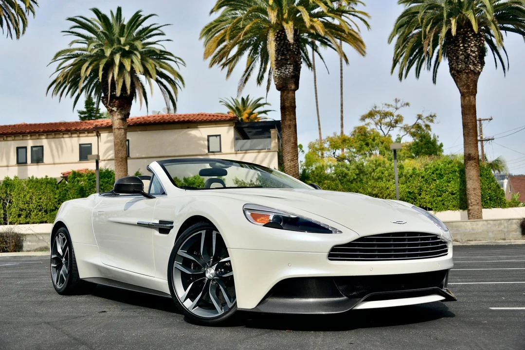 2015 Aston Martin Vanquish 2nd Gen - Image 4 of 31
