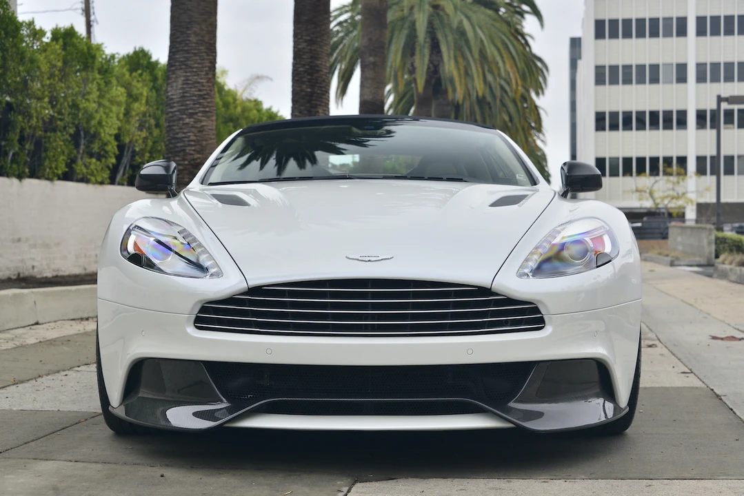 2015 Aston Martin Vanquish 2nd Gen - Image 14 of 31