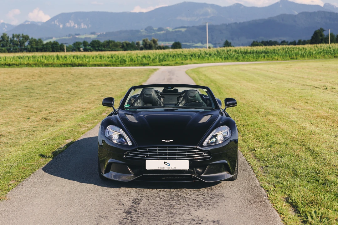 2015 Aston Martin Vanquish 2nd Gen - Image 10 of 31