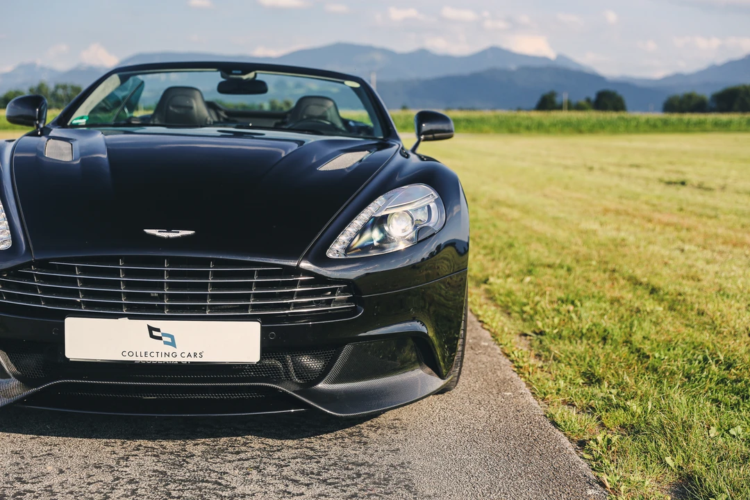 2015 Aston Martin Vanquish 2nd Gen - Image 23 of 31