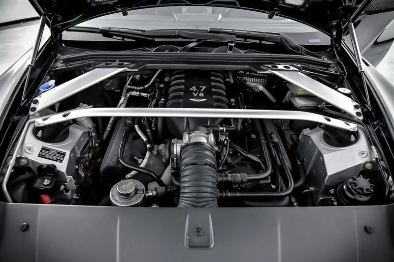 2015 Aston Martin V8 Vantage (2006-2017) - Image 16 of 21