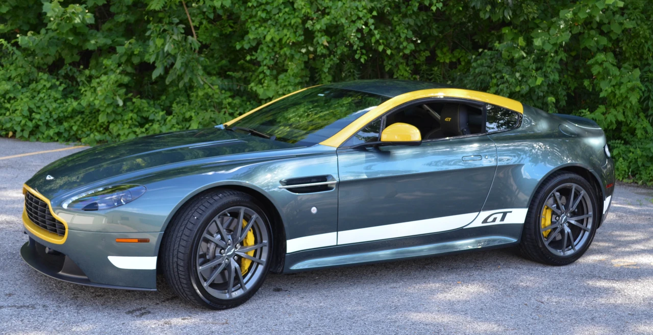 2015 Aston Martin V8 Vantage (2006-2017) - Image 6 of 11