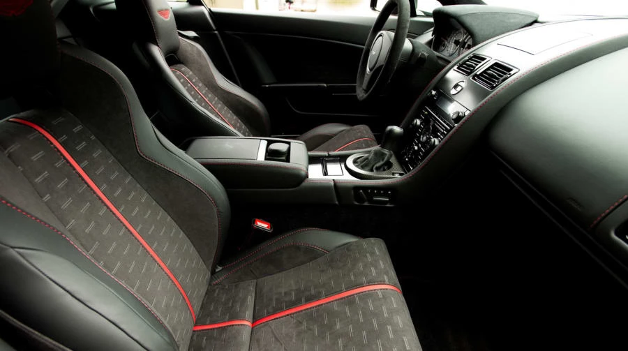 2015 Aston Martin V8 Vantage (2006-2017) - Image 4 of 9
