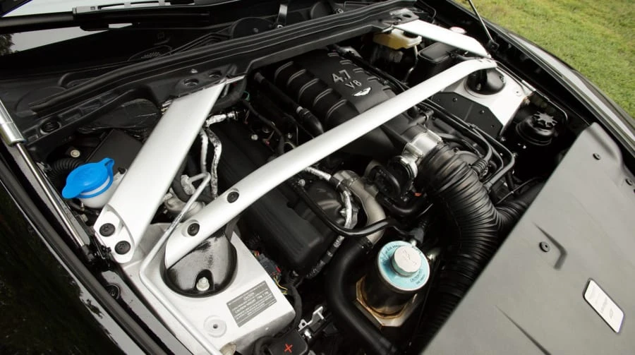2015 Aston Martin V8 Vantage (2006-2017) - Image 5 of 9