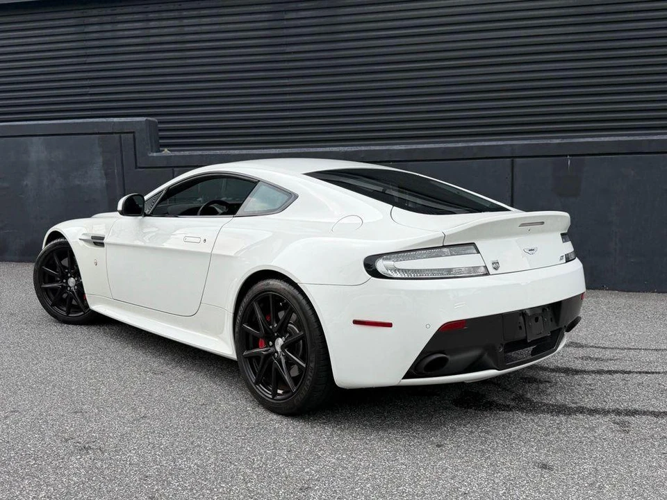 2015 Aston Martin Vantage - Image 3 of 30
