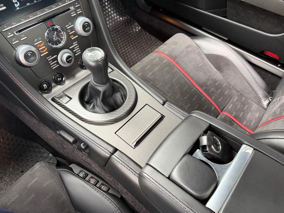 2015 Aston Martin Vantage - Image 23 of 30