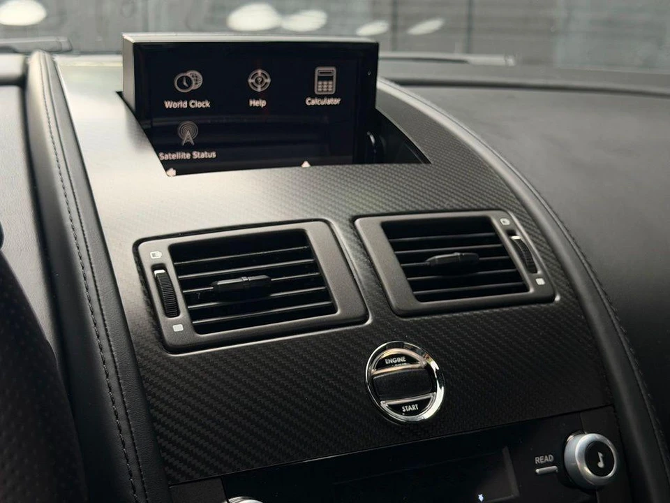 2015 Aston Martin Vantage - Image 28 of 30