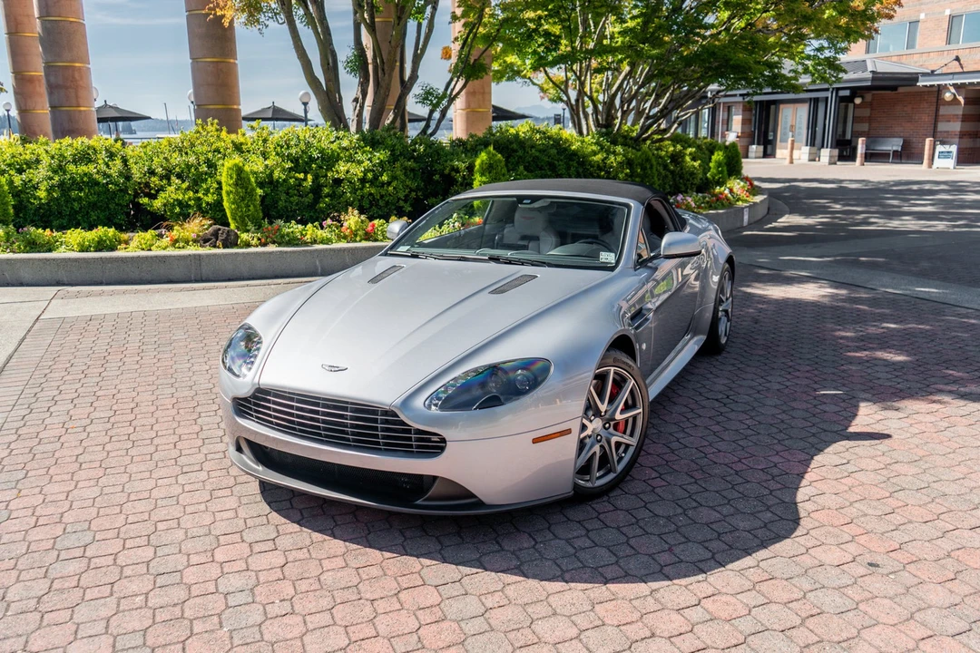 2015 Aston Martin V8 Vantage (2006-2017) - Image 29 of 31