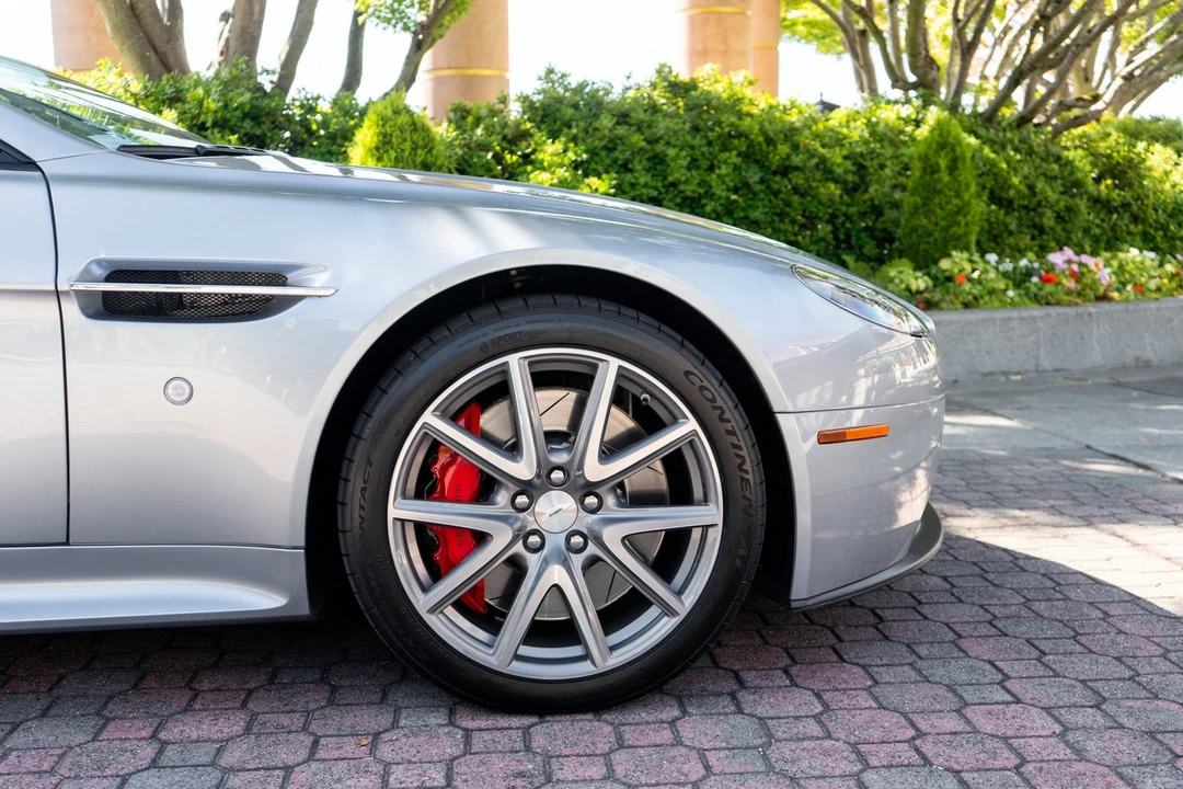 2015 Aston Martin V8 Vantage (2006-2017) - Image 3 of 31