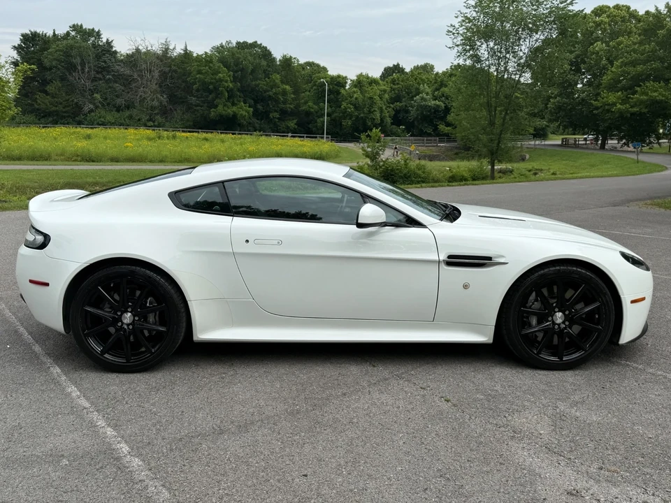 2015 Aston Martin V8 Vantage (2006-2017) - Image 7 of 12