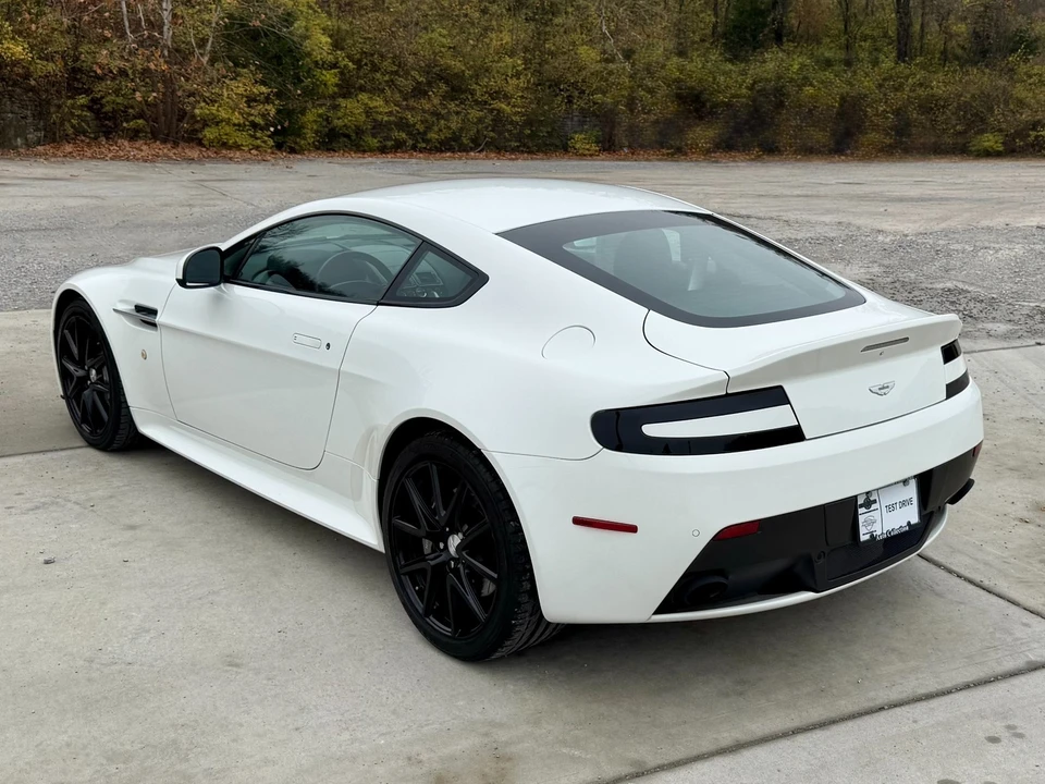 2015 Aston Martin V8 Vantage (2006-2017) - Image 4 of 21