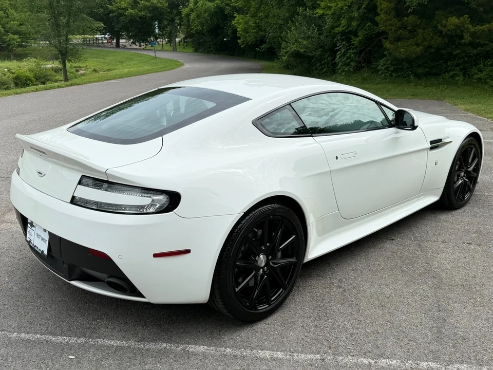 2015 Aston Martin V8 Vantage (2006-2017) - Image 3 of 12