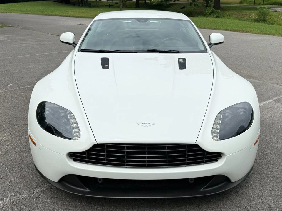 2015 Aston Martin V8 Vantage (2006-2017) - Image 6 of 12