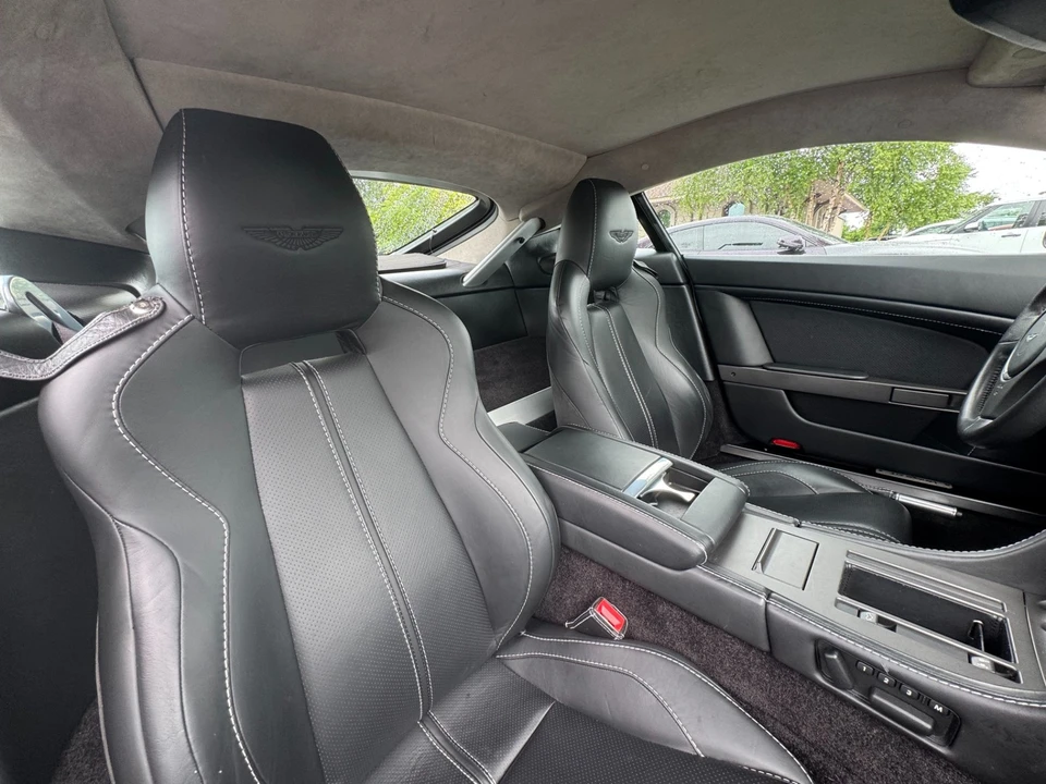 2015 Aston Martin V8 Vantage (2006-2017) - Image 27 of 31