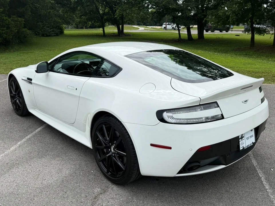 2015 Aston Martin V8 Vantage (2006-2017) - Image 4 of 12
