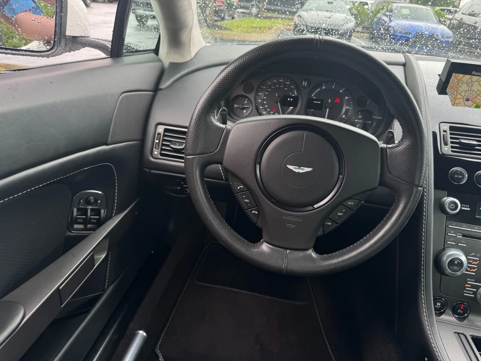 2015 Aston Martin V8 Vantage (2006-2017) - Image 14 of 31